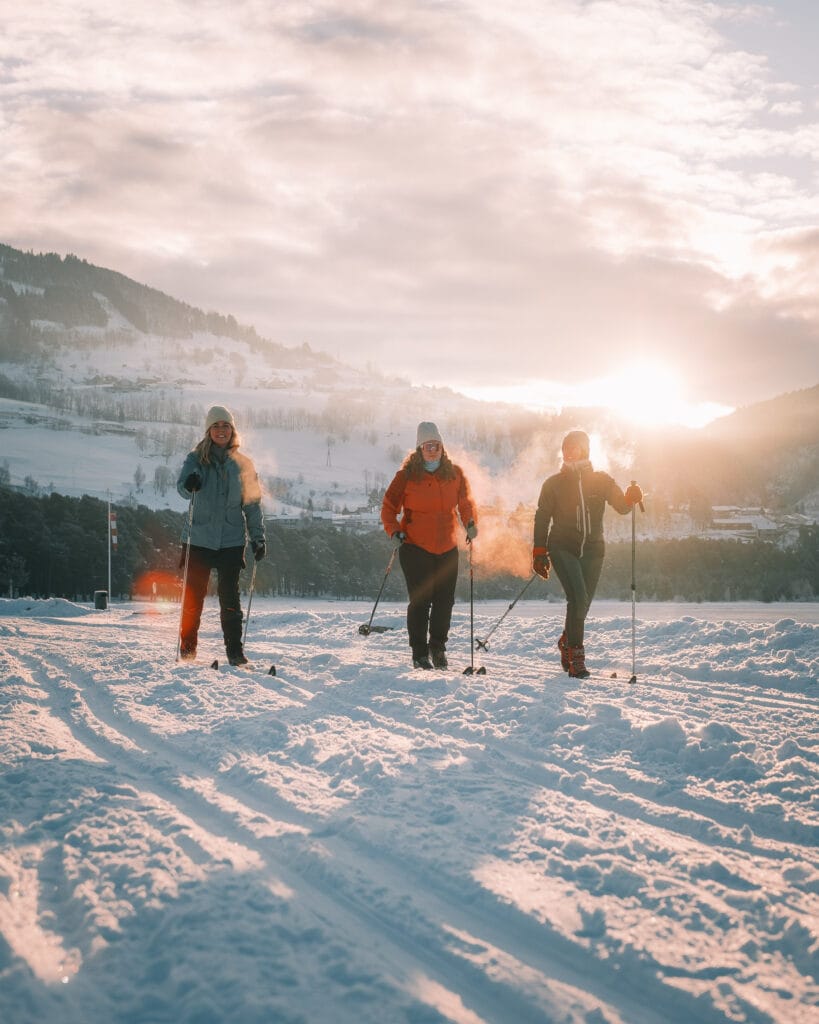 Skiing in Voss town center